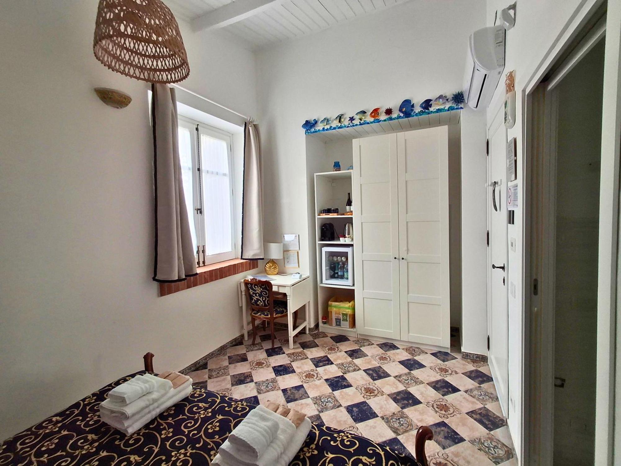 Vfh Villa Flavia Eco B&B - 50 Metri Dal Mare Santa Flavia Bagian luar foto